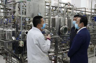 市委常委、教育工委書記夏林茂一行蒞臨我校調(diào)研指導(dǎo)生物技術(shù)開發(fā)服務(wù)工作